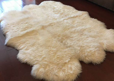 China Ivory White Fur Living Room Rug 6 Pelt , 5.5 X 6 Ft Bedroom Sheepskin Rugs  supplier