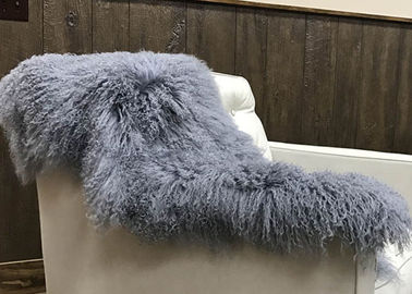 China Grey Long Curly Hair Mongolian Sheepskin Rug Living Room With 2*4 Feet Size supplier