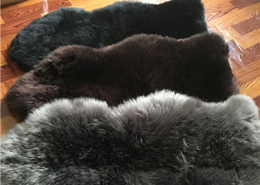 China Real Sheepskin Rug Natural Long Black Wool Merino Lamb Fur Flooring Cover supplier