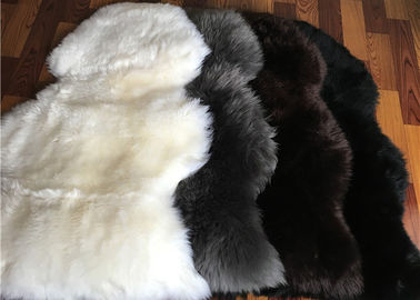 China Long Wool Cream Fur Throw Blanket , Single Pelt Black And White Throw Blanket 60 X 90cm supplier