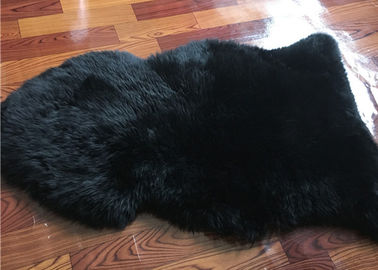 China Dyed Black Sheepskin Fleece Blankets Soft Warm For Children Room Bed Decoration  supplier