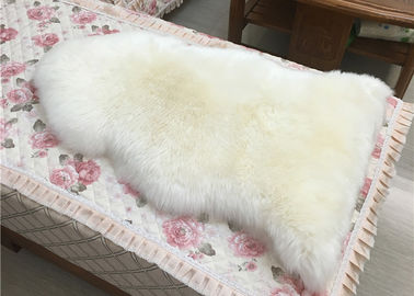 China Real Sheepskin Rug Single Pelt Off White Color Supply Samples 90*60cm Eco-friendly supplier