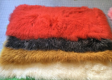 China Dyed Mongolian Luxury Fur Throws For Sofas , Small Long Wool Sheepskin Rug supplier