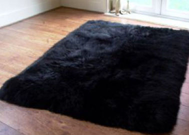 China Warm Soft Rectangle Real Fur Throw Blanket 6 * 8 Ft For Bed / Sofa Throw supplier