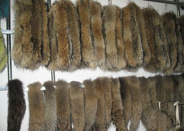 China Brown Real Fur Hood Trim For Cloth , Raccoon Detachable Real Fur Collar 30 Cm * 80 Cm supplier