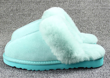 China Anti Slip Ladies Sheepskin Mule Slippers , Ladies Wool Lined Slippers With Soft Leather Sole supplier
