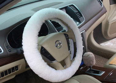 China Wool Real Universal Sheepskin Steering Wheel Cover Handmade Anti Slip For Auto supplier
