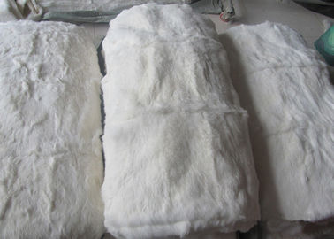 China Home Textile Real Rex Rabbit Skin Windproof Warm For Winter Coat Lining supplier