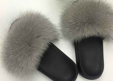 China Ladies Genuine Luxurious Fox Fur Slippers Anti Slip Comfortable For Autumn Winter supplier