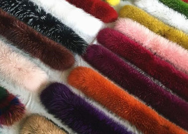 China Customized Raccoon Fur Collar , 80Cm Lining Real Fur Genuine Raccoon Scarf supplier