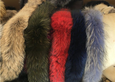 China Raccoon Fur Collar Soft fluffy Smooth Natural Color Large Long Collar Detachable For Winter Jacket supplier