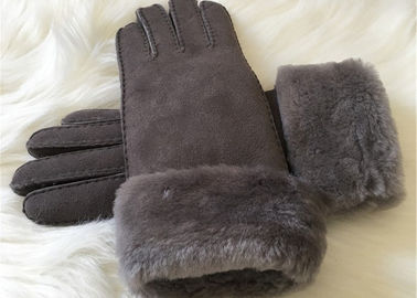 China Shearling Sheepskin Gloves Hand Sewing Women Ladies Lamb Fur Winter Gloves supplier